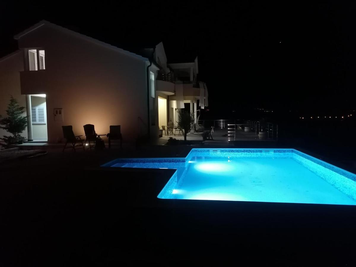 Villa Scolopax Rusticola Skradin With Heated Pool エクステリア 写真